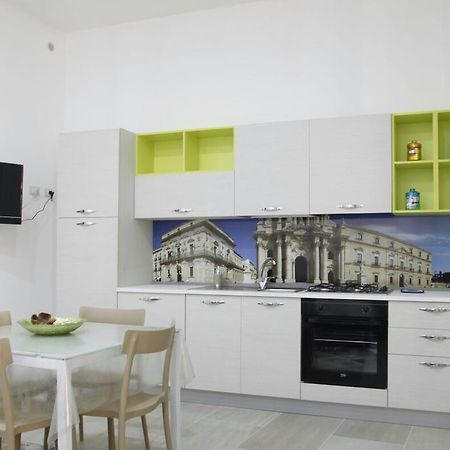 Casa Vacanze Ortigia Сиракуза Екстериор снимка