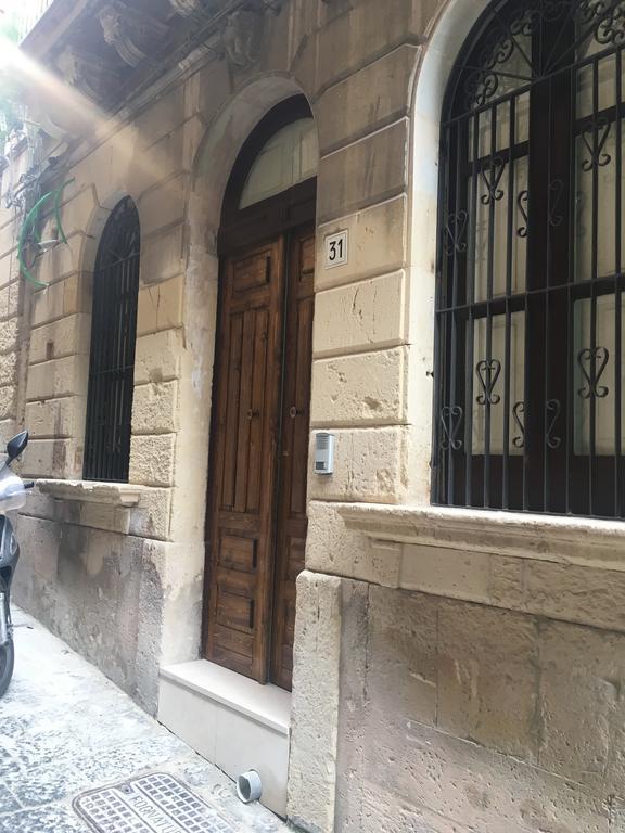 Casa Vacanze Ortigia Сиракуза Екстериор снимка