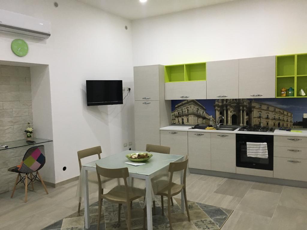 Casa Vacanze Ortigia Сиракуза Екстериор снимка